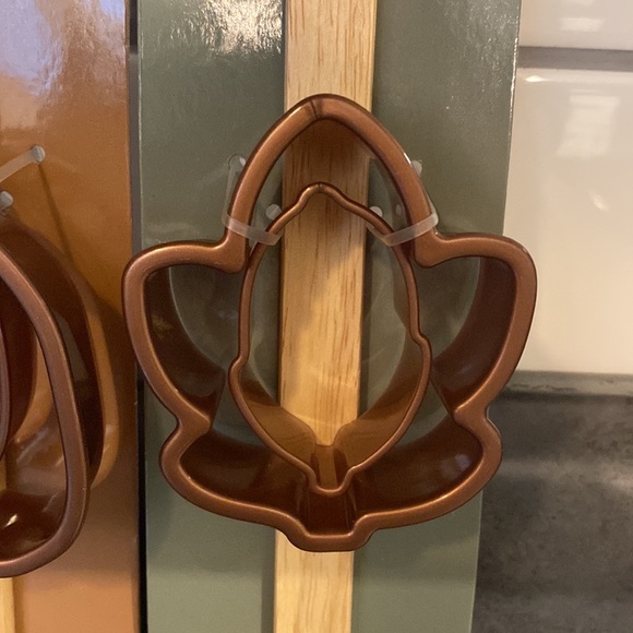 Fall Baking Sets - Picture 5 of 6